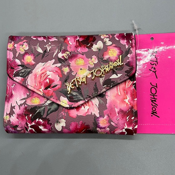 betsey johnson trifold wallet